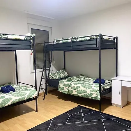 Monteurzimmer In Apartament