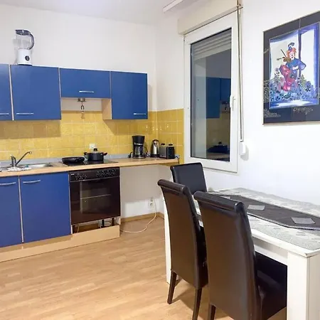 Monteurzimmer In Apartament *