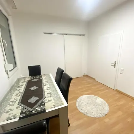 Monteurzimmer In *